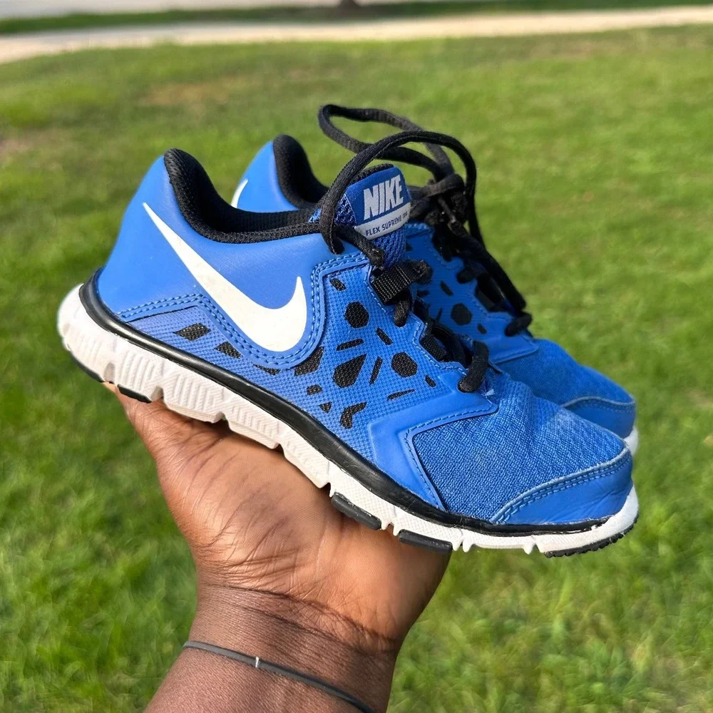 Nike Boy's‎ Flex Supreme TR 4 Athletic Shoes Size 13 Game Royal/Black